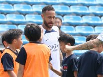 Avec les félicitations de Neymar et Ramos Avec les félicitations de Neymar et Ramos