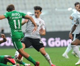 Mercato : Un ancien international néerlandais à... Versailles