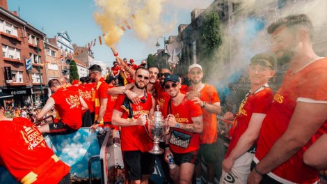 Lens : La Coupe de France exposée au Louvre !
