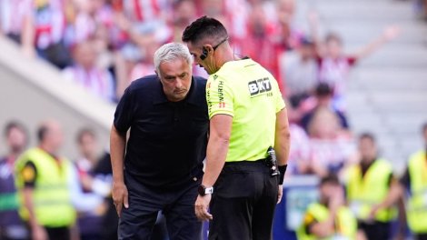 Real Madrid - Mourinho : « Le pauvre arbitre ...