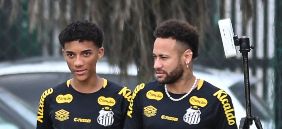 Brésil : Neymar a giflé le fils de Robinho !