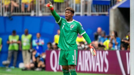 Après son transfert avorté au PSG, Suzuki signe à Aston Villa