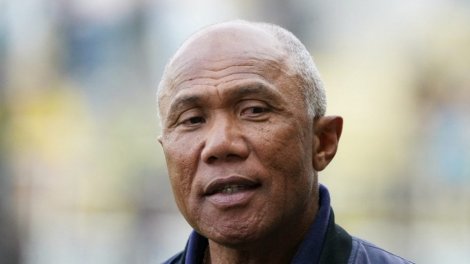 Paris FC: Kombouaré va reemplazar Gilli en el banquillo