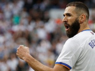 Liga (J36) : Le Real Madrid écrase Levante, Benzema continue d'impressionner