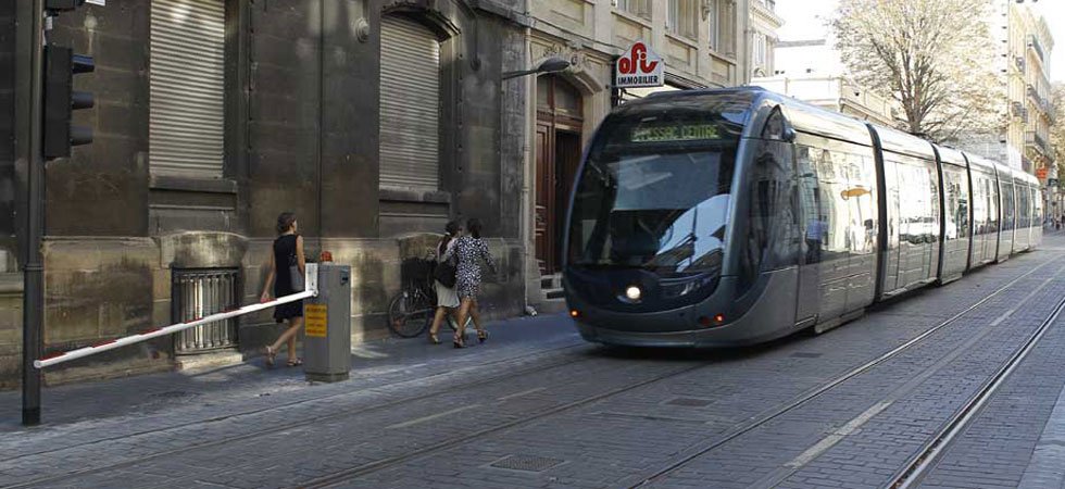 Bordeaux : il importune une jeune femme et meurt battu à coups de talons