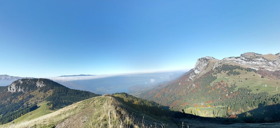 Haute-Savoie : un bébé de trois mois chute mortellement en montagne