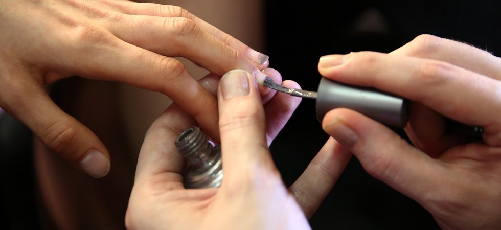 Bientôt du vernis à ongles pour détecter les drogues du viol