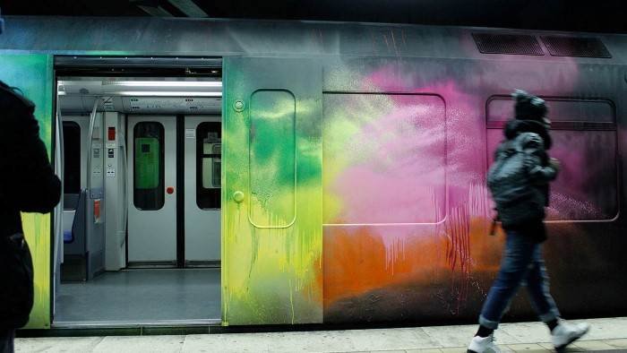 Graffiti : peintres et vandales
