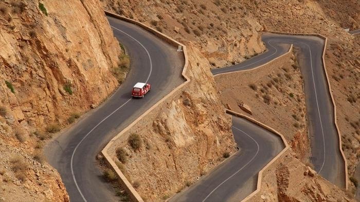 Microcrédit en 4L, un tour du monde du microcrédit