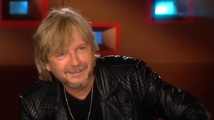 Renaud, le rouge et le noir