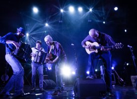 10 groupes et artistes à écouter pour s'évader sans sortir de chez soi