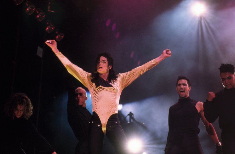 "Thriller" - Michael Jackson "Thriller" - Michael Jackson