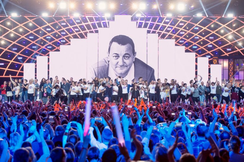 219 : le nombre d'artistes ayant participé aux Enfoirés 219 : le nombre d'artistes ayant participé aux Enfoirés