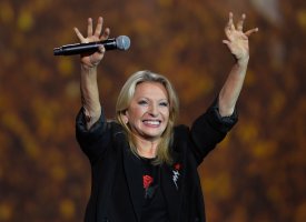 Véronique Sanson de retour sur scène après son cancer : "J'avais peur..."