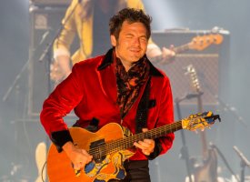 Matthieu Chedid dévoile un clip participatif et solidaire