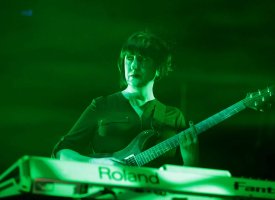 New Order signe son grand retour avec le single Be a Rebel