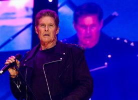 David Hasselhoff se lance dans le heavy metal pour son 14e album