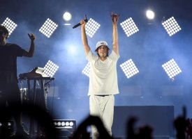 Orelsan : comparé à Brassens et Renaud par Jean-Paul Rouve