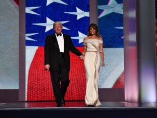 Melania Trump : sa robe du bal d'investiture entre au musée