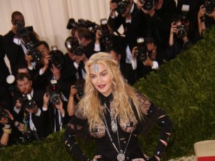 Madonna : 3 tenues par lesquelles elle a marqué les esprits