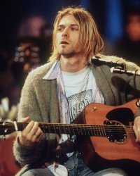 Un gilet troué appartenant à Kurt Cobain mis aux enchères