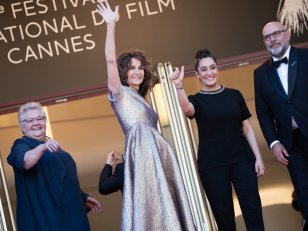 Valérie Lemercier illumine la Croisette, deux Miss France en robes transparentes