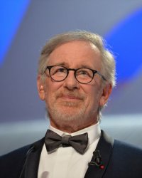 Après Jurassic Park, Steven Spielberg adapte un autre roman de Michael Crichton