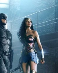 Justice League : Zack Snyder dévoile la nouvelle Batmobile