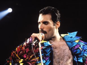 Biopic de Freddie Mercury : Ben Whishaw toujours impliqué