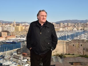 Gérard Depardieu remplace Daniel Auteuil dans la peau du commissaire Maigret