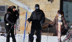 Kim et Kourtney Kardashian sur les pistes de ski