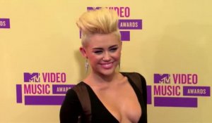 Miley Cyrus refuse une invitation au bal de fin d'année d'un lycéen