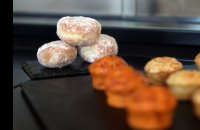 Tincques : le succès fou des mini-beignets de Mademoiselle Desserts