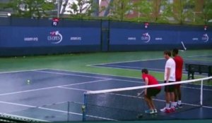 US Open 2016 - Gaël Monfils joue à la pétanque sur le court inondé de l'US Open