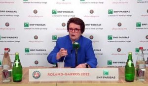 Roland-Garros 2022 - Billie Jean King : "We play, the women, the best of 3 sets, the men should change to also play the best of 3 sets"