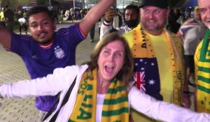 Mondial: les supporters australiens célèbrent leur victoire sur le Danemark