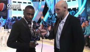 La remise du trophée de meilleur joueur du PSG 2012 à Blaise Matuidi