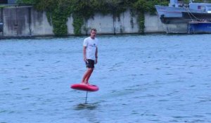 Avec le surf électrique, pas besoin de vagues sur la Seine !