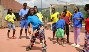 Ouganda: les "Ghetto kids" impatients de danser avec Shakira en finale du Mondial de foot