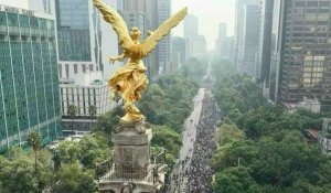 Le Mexique tente de battre le record de la plus grande vague humaine du monde