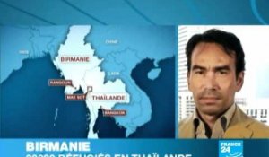 Les Birmans affluent en Thaïlande par dizaines de milliers