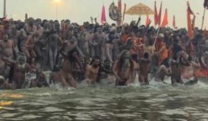 Des miliers de pélerins hindou se retrouvent à Allahabad