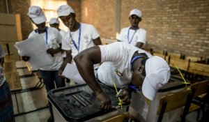 Burundi : l'élection présidentielle débute dans un climat explosif