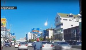 La boule de feu dans le ciel thaïlandais, en 42 secondes