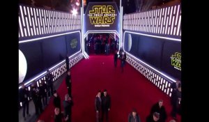 Star Wars : "c'est juste un film" rappelle Mark Hamill lors de la première mondiale