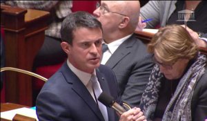 "Race blanche" : Valls exprime son "soutien" à Bartolone