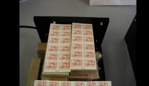 Les Douanes saisissent 81.600 timbres contrefaits à Lyon
