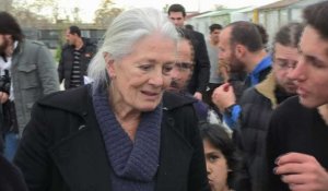 Migrants: Vanessa Redgrave plaide pour un soutien à la Grèce