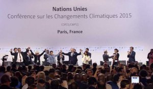 Standing ovation pour la COP 21