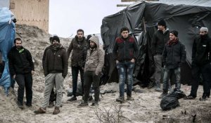 Calais :  Cazeneuve promet une évacuation "non forcée dans l'immédiat"